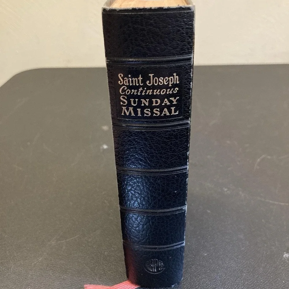 St Joseph Continuous Sunday Missal Vtg 1957 Catholic Book Publishing Pre Vatican